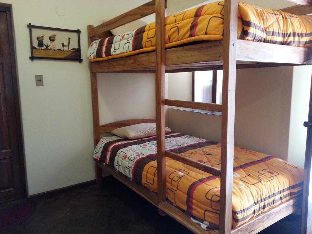 Villa Oropeza Hostel Sucre Room photo